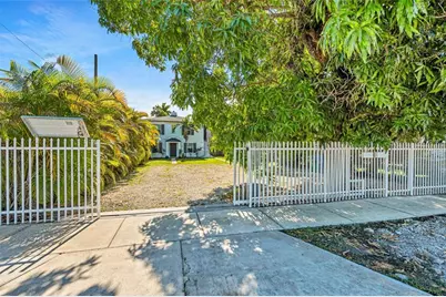 2612 SW 19th Ter, Miami, FL 33145 - Photo 3