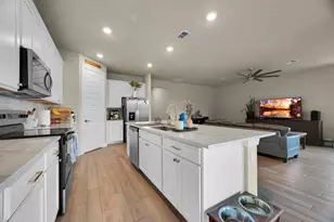 8993 Dahlia Cir, Port Saint Lucie, FL 34986 - Photo 35