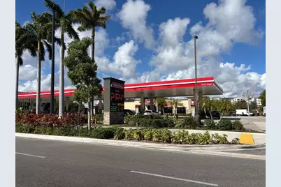 100 SE 6th Avenue, Unit #303, Pompano Beach, FL 33060 - Photo 17