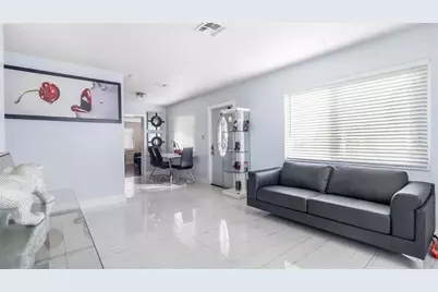 2711 NW 24th Ct, Fort Lauderdale, FL 33311 - Photo 19