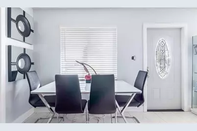 2711 NW 24th Ct, Fort Lauderdale, FL 33311 - Photo 13