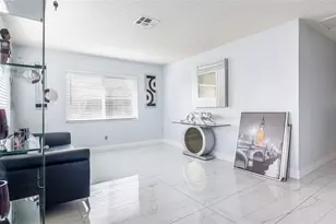 2711 NW 24th Ct, Fort Lauderdale, FL 33311 - Photo 17