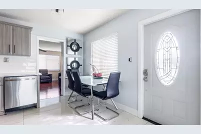 2711 NW 24th Ct, Fort Lauderdale, FL 33311 - Photo 21