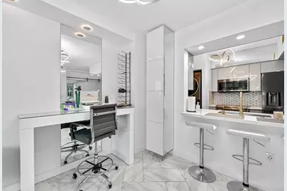 347 N New River Dr E, Unit #807, Fort Lauderdale, FL 33301 - Photo 9