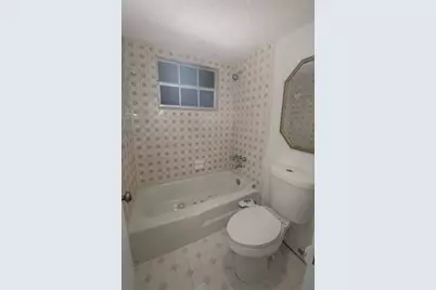 4281 NW 41st St, Unit #419, Lauderdale Lakes, FL 33319 - Photo 9