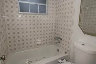 4281 NW 41st St, Lauderdale Lakes, FL 33319 - Photo 9