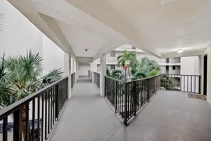 2312 S Cypress Bend Dr, Pompano Beach, FL 33069 - Photo 27