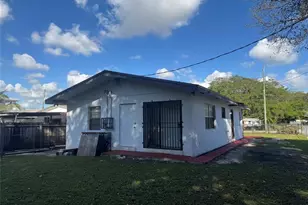 2156 NW 66th St, Miami, FL 33147 - Photo 7