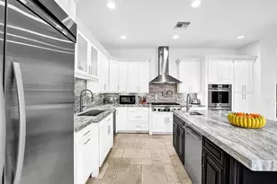 2340 NE 47th St, Lighthouse Point, FL 33064 - Photo 37