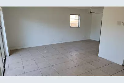 609 SW 79th Ter, North Lauderdale, FL 33068 - Photo 13