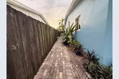 5620 NE 2nd Ter, Oakland Park, FL 33334 - Photo 19