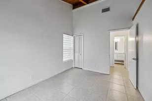 410 SE 13th St, Fort Lauderdale, FL 33316 - Photo 9