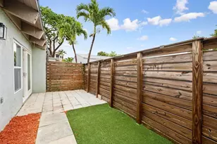 410 SE 13th St, Fort Lauderdale, FL 33316 - Photo 11