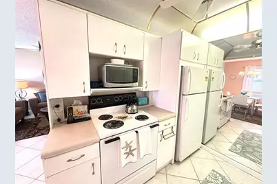 1076  Newport Q, Unit #1076, Deerfield Beach, FL 33442 - Photo 7