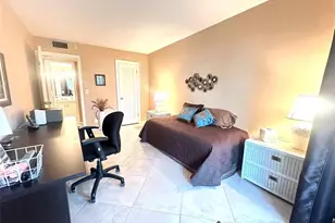 1076 Newport Q Unit, Deerfield Beach, FL 33442 - Photo 17