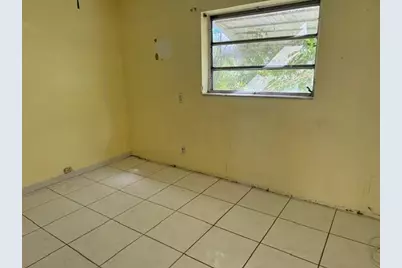 6911  Harding St, Hollywood, FL 33024 - Photo 9