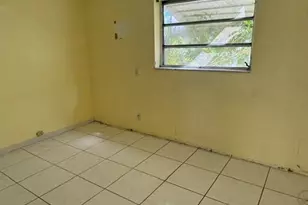 6911 Harding St, Hollywood, FL 33024 - Photo 9