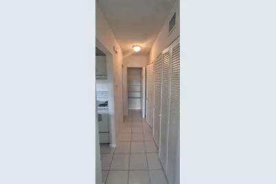 251 NW 177th St, Unit #105, Miami, FL 33169 - Photo 5