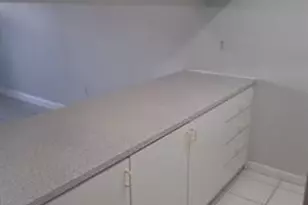 251 NW 177th St, Miami, FL 33169 - Photo 3