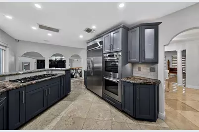 629  Kensington Pl, Wilton Manors, FL 33305 - Photo 9