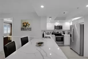 2125 SE 10th Ave, Fort Lauderdale, FL 33316 - Photo 9