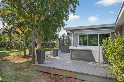 780 NW 33rd St, Oakland Park, FL 33309 - Photo 35