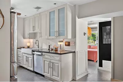 780 NW 33rd St, Oakland Park, FL 33309 - Photo 25