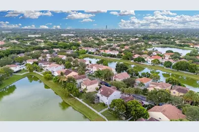 1858 NW 74th Way, Pembroke Pines, FL 33024 - Photo 35