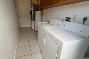 2905 NW 7th St, Fort Lauderdale, FL 33311 - Photo 7