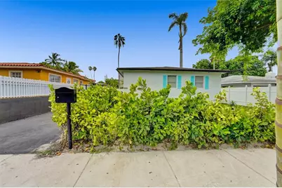 8236 NW 1st Pl, Unit #2, Miami, FL 33150 - Photo 1