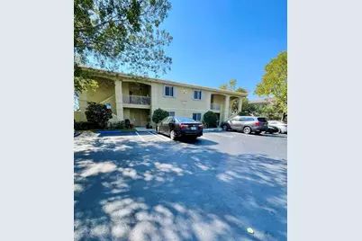 8496 NW 40th St, Coral Springs, FL 33065 - Photo 3