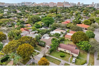 1660 SW 32nd Ct, Miami, FL 33145 - Photo 33