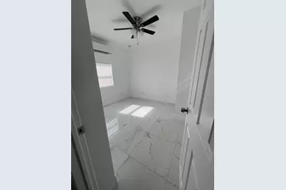 8550  Taft St, Pembroke Pines, FL 33024 - Photo 15