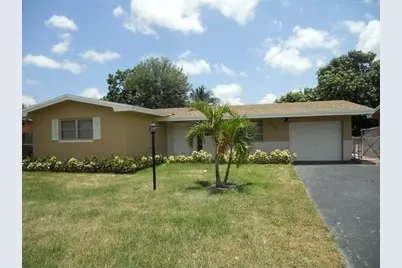 8550  Taft St, Pembroke Pines, FL 33024 - Photo 1