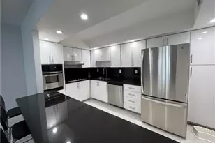 19380 Collins Ave, Sunny Isles Beach, FL 33160 - Photo 5