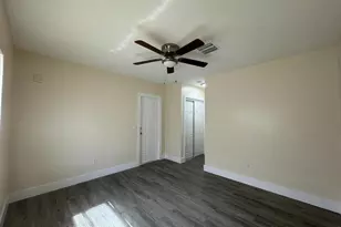 6817 SW 10th St, Pembroke Pines, FL 33023 - Photo 15