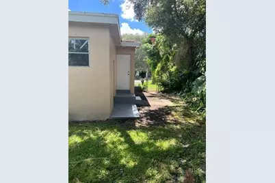 6817 SW 10th St, Pembroke Pines, FL 33023 - Photo 23