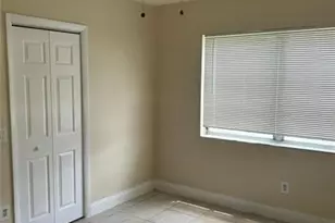 6817 SW 10th St, Pembroke Pines, FL 33023 - Photo 11