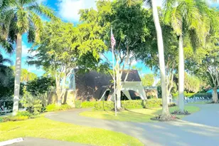 1000 NE 14th Ave, Hallandale Beach, FL 33009 - Photo 5