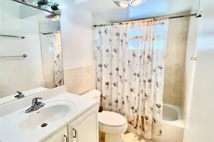 1000 NE 14th Ave, Hallandale Beach, FL 33009 - Photo 17