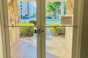 1000 NE 14th Ave, Hallandale Beach, FL 33009 - Photo 29