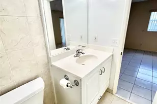 1000 NE 14th Ave, Hallandale Beach, FL 33009 - Photo 33