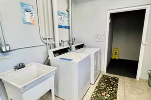 1000 NE 14th Ave, Hallandale Beach, FL 33009 - Photo 7