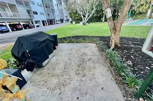 1000 NE 14th Ave, Hallandale Beach, FL 33009 - Photo 53