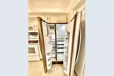 1000 NE 14th Ave, Unit #503, Hallandale Beach, FL 33009 - Photo 13