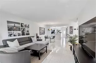 2289 SW 15th St, Deerfield Beach, FL 33442 - Photo 9