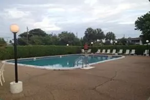 6507 Winfield Blvd, Margate, FL 33063 - Photo 13