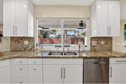 1111 NW 93rd Ter, Plantation, FL 33322 - Photo 7