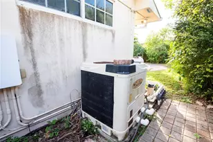 21304 NE 19th Ct, Miami, FL 33179 - Photo 3