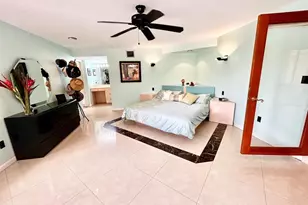 12900 N Bayshore Dr, North Miami, FL 33181 - Photo 13